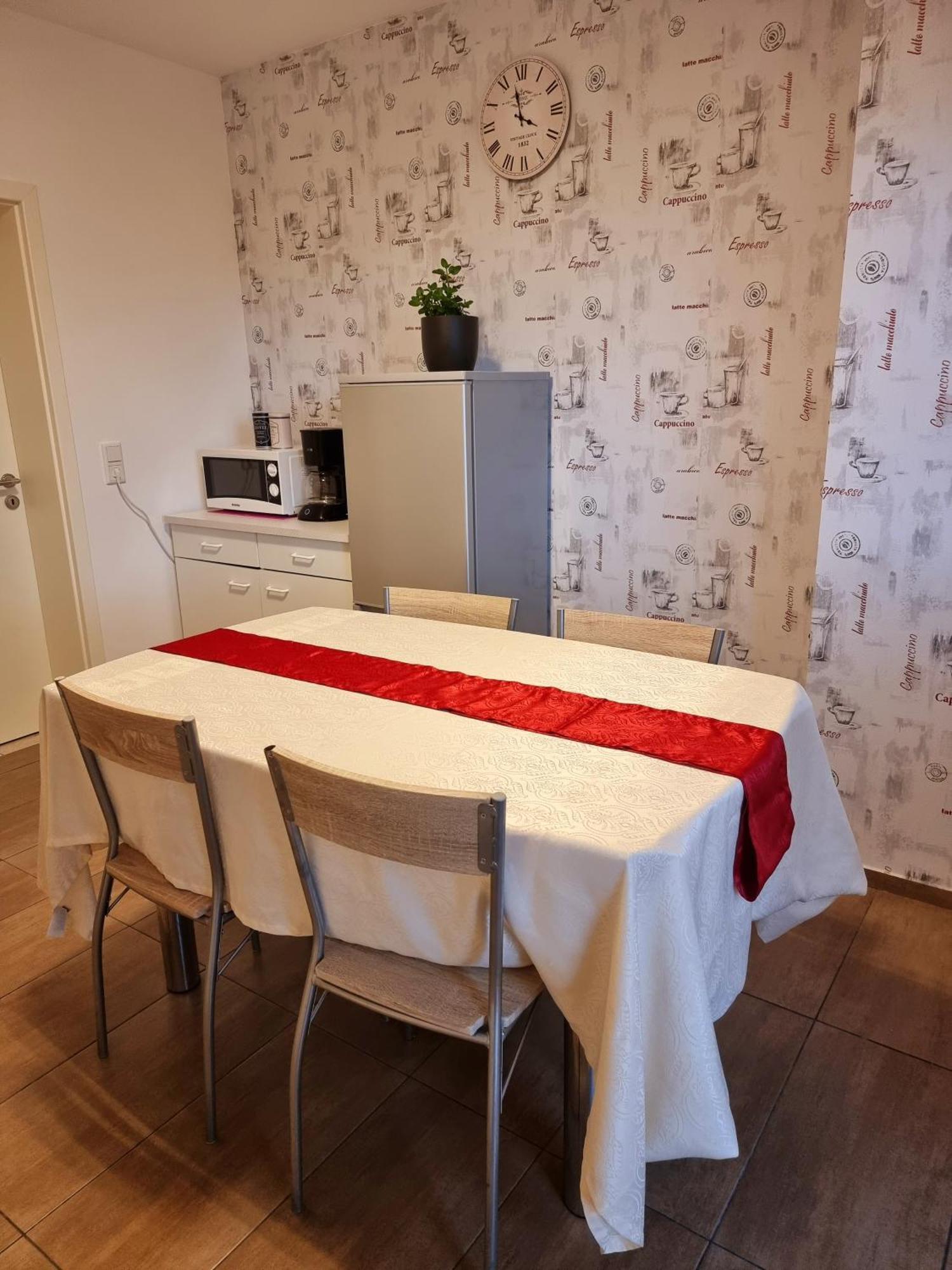 Workershome - Business Apartments - Monteurwohnungen Wertheim Room photo